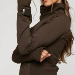 Popflex chasing pavements brown top large